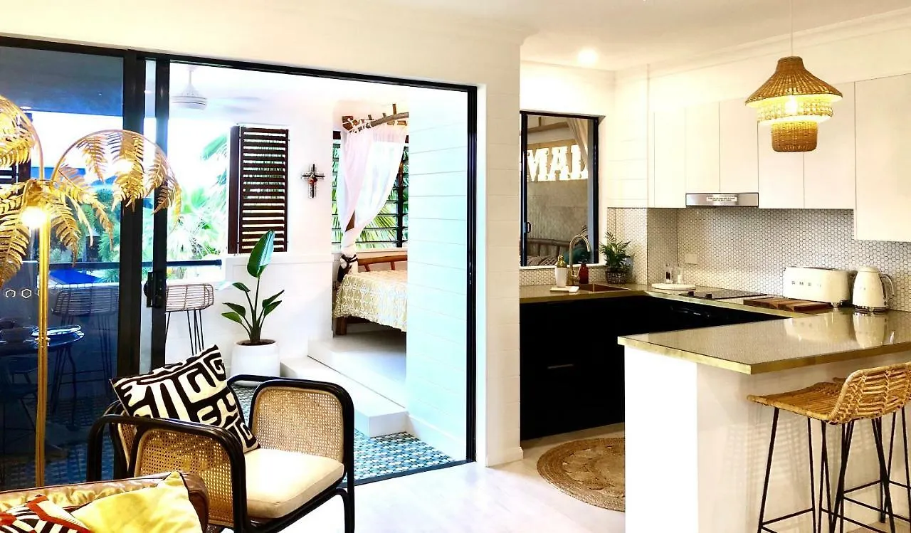 Nomad - Luxe Apartment Port Douglas 0*,
